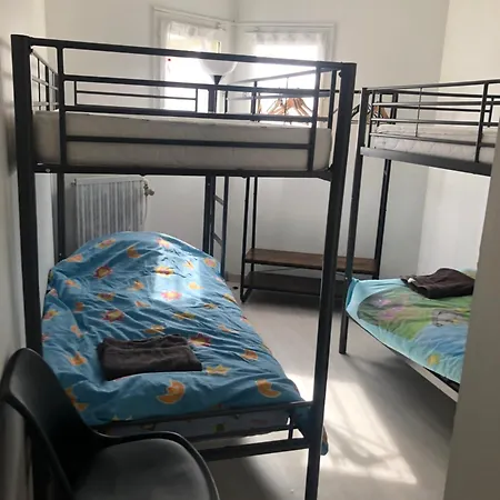Lakeside 5br 110m2 14 Guests 15min
